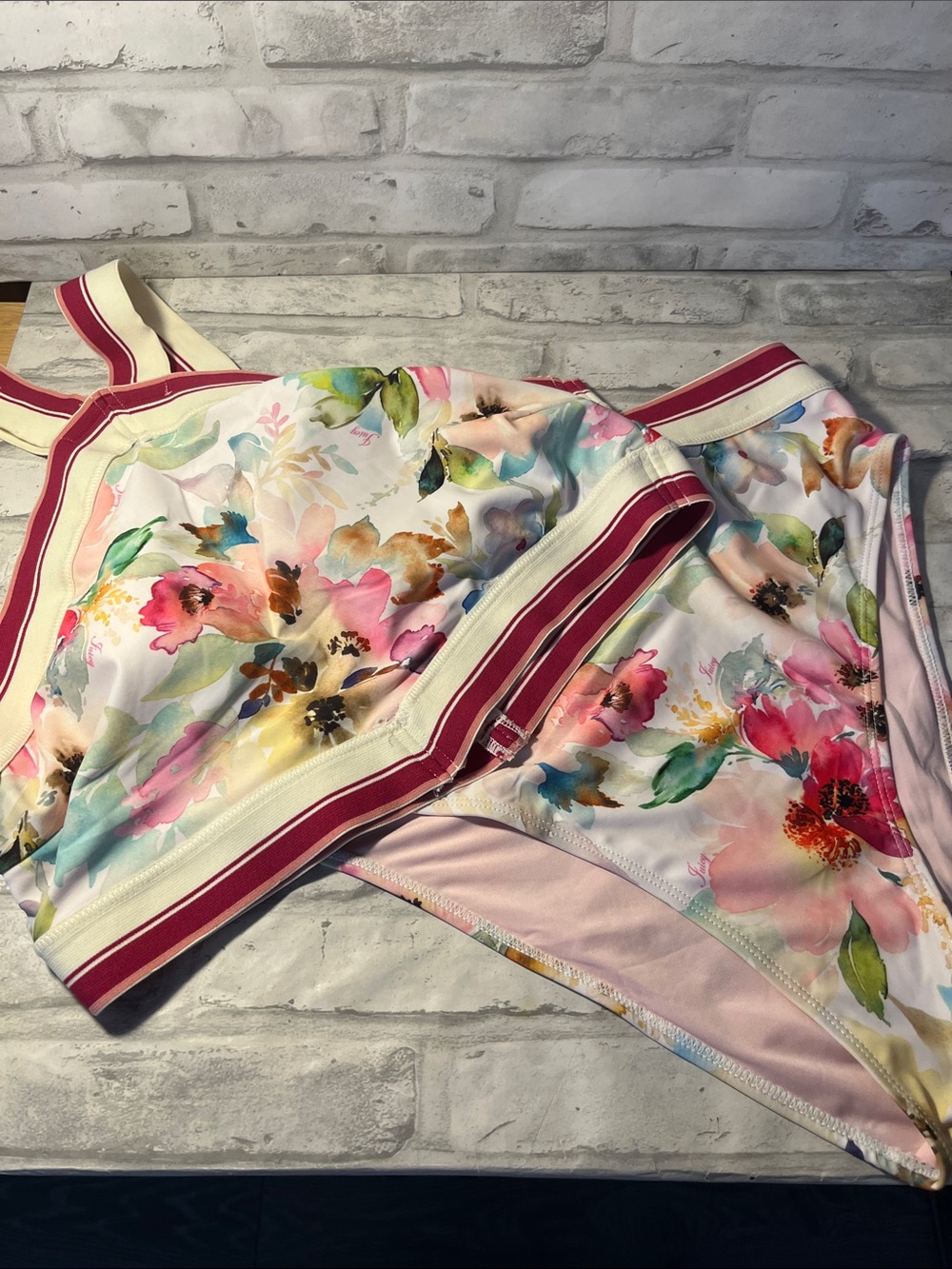 Juicy Couture Floral Print Pink & Multi Women's 2 piece bathing suit